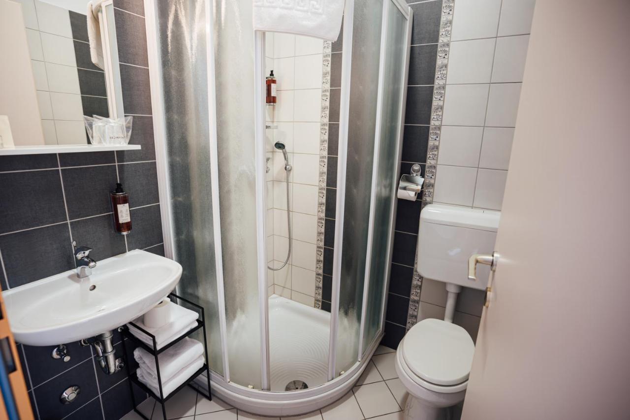 Sobe Rooms Nataly Сезана Экстерьер фото