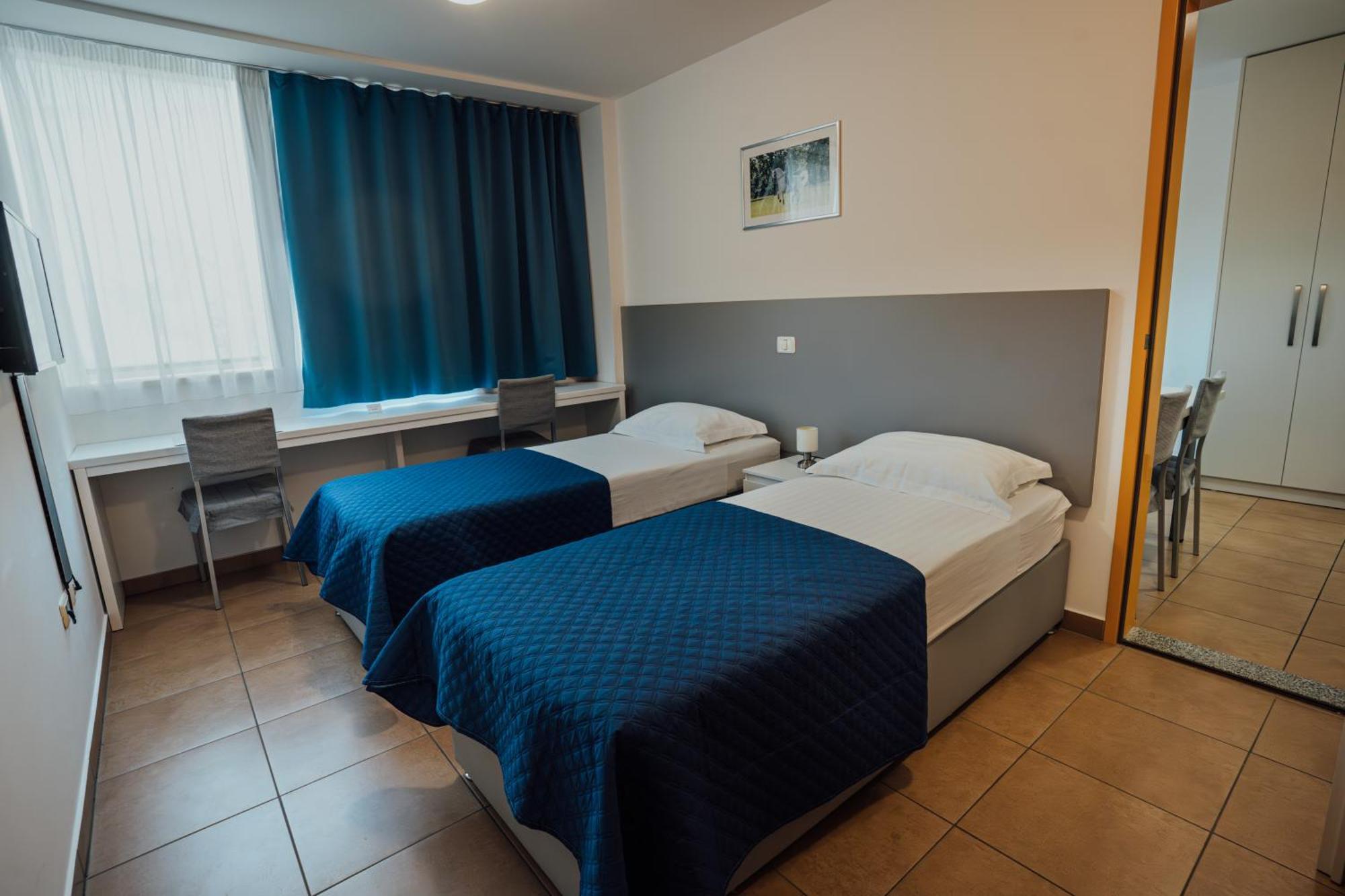 Sobe Rooms Nataly Сезана Экстерьер фото